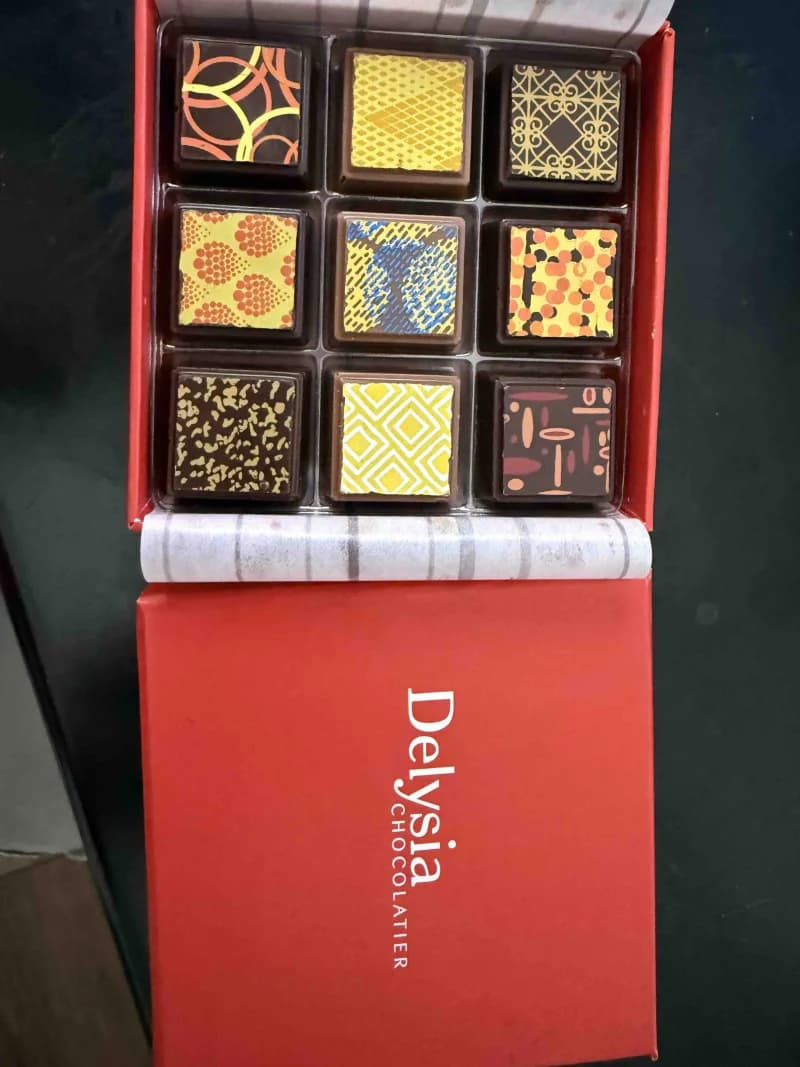 Delysia Chocolatier Whiskey Pairing Collection 9-piece truffle box